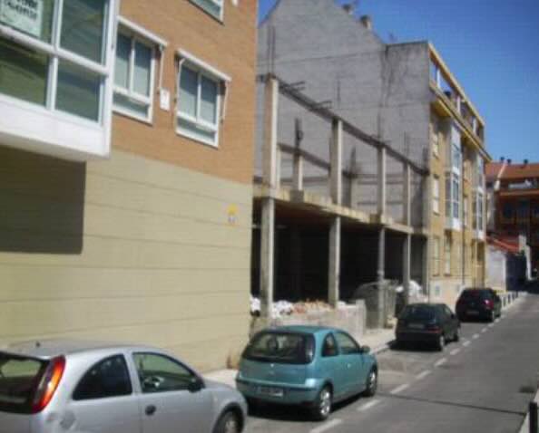 Calle La Cal 1-3, Usera- Madrid